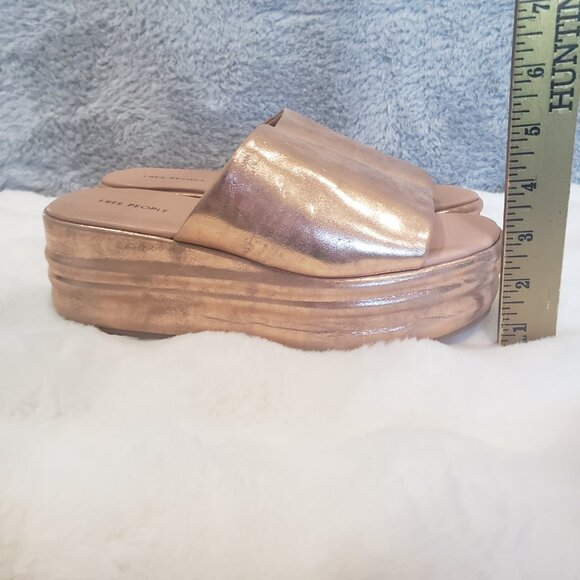Free People Rose Gold Harbor Platform Slides Sandal Women's Sizes NEW resort - Picture 14 of 14